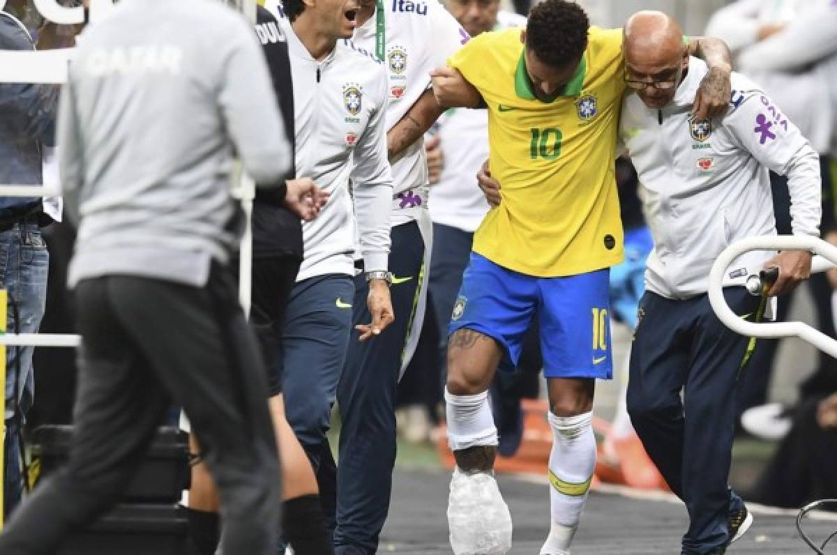 FOTOS: Así fue el drama que vivió Neymar tras su ruptura de ligamentos en el tobillo