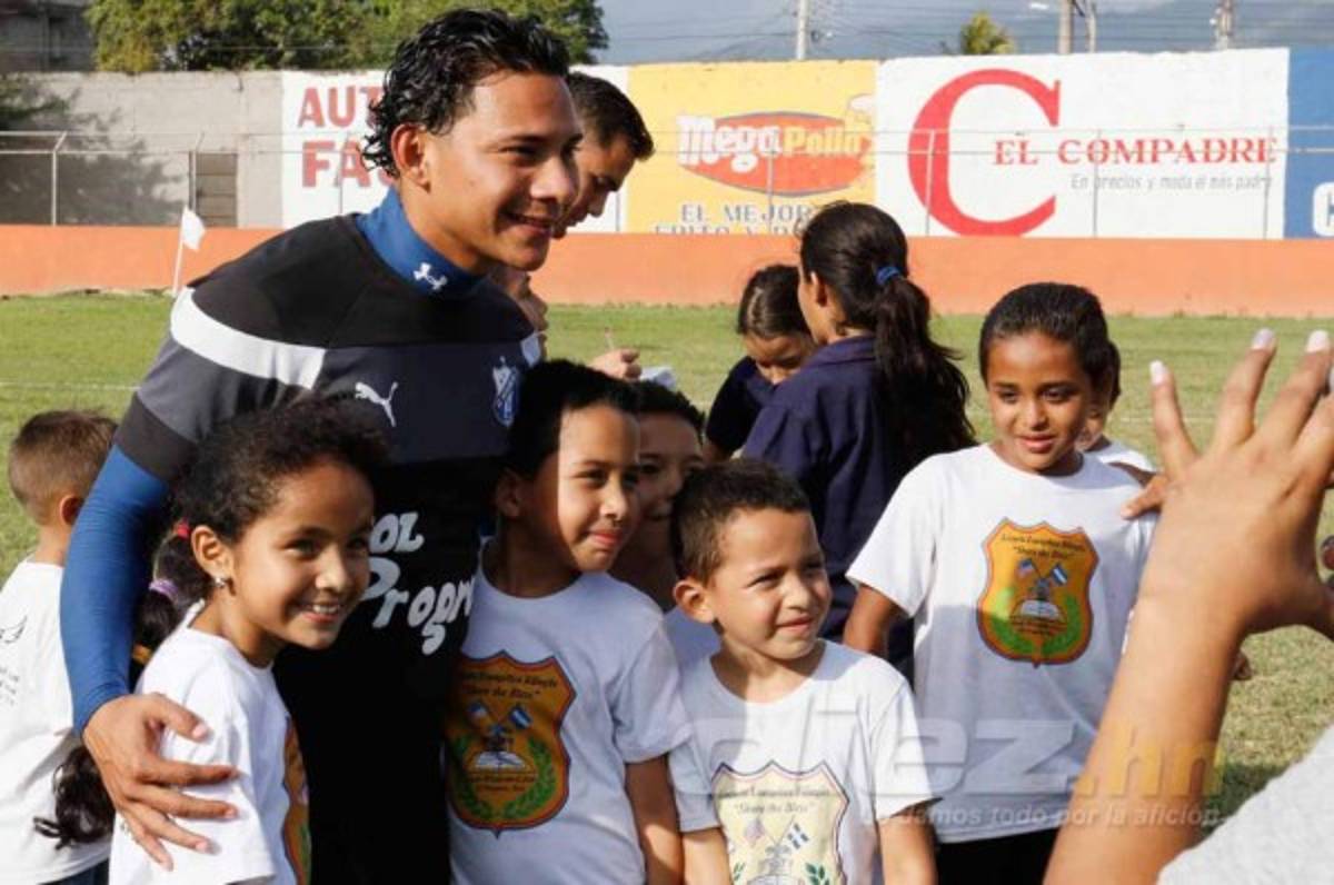 La visita especial que recibió el Honduras Progreso antes de medirse en la vuelta al Real España