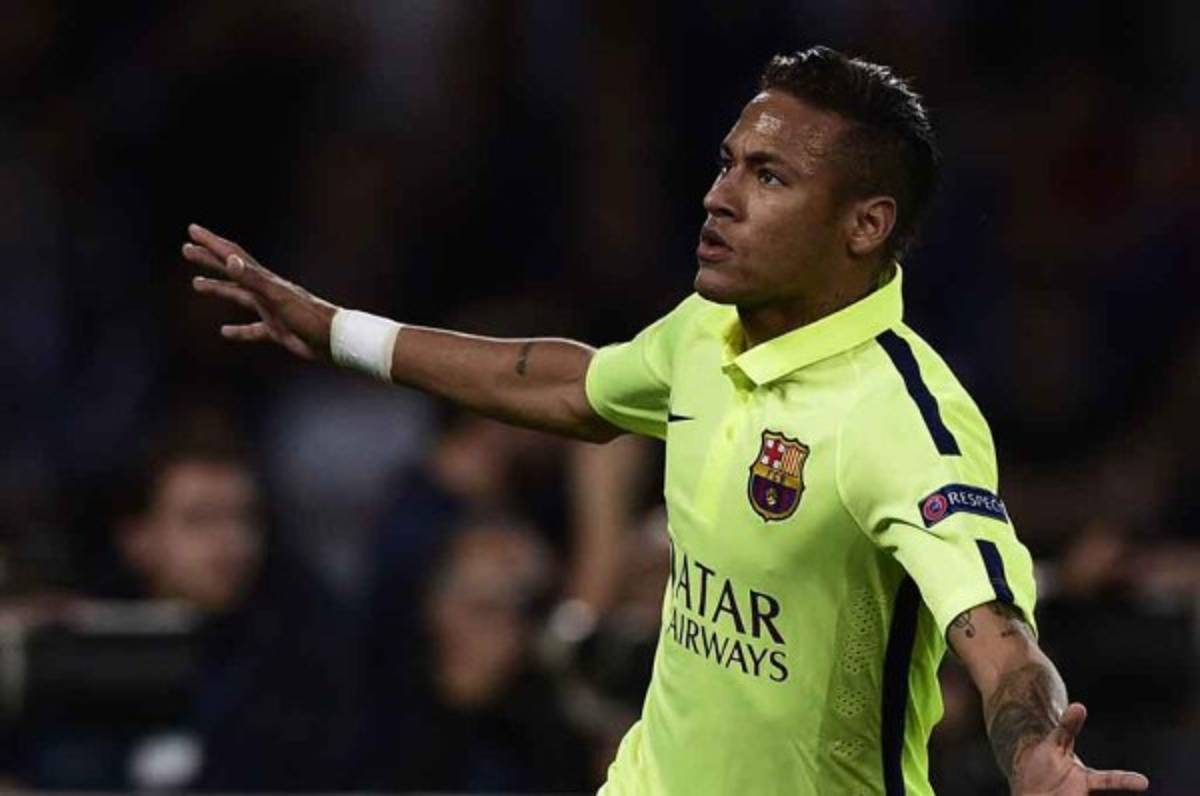 Barcelona venció 3-1 al PSG en París y tiene un pie en semifinales de la UEFA Champions League.