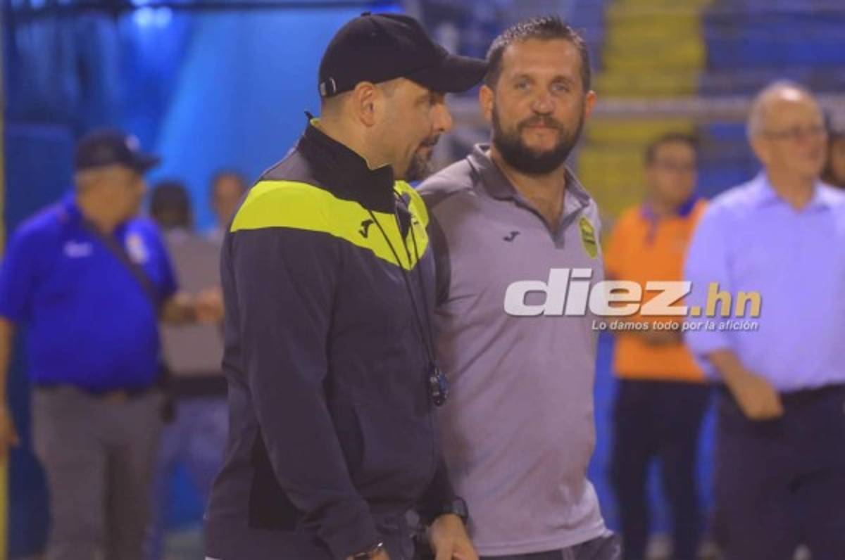 Martín 'Tato' García sale expulsado en el juego de Real España ante UPN