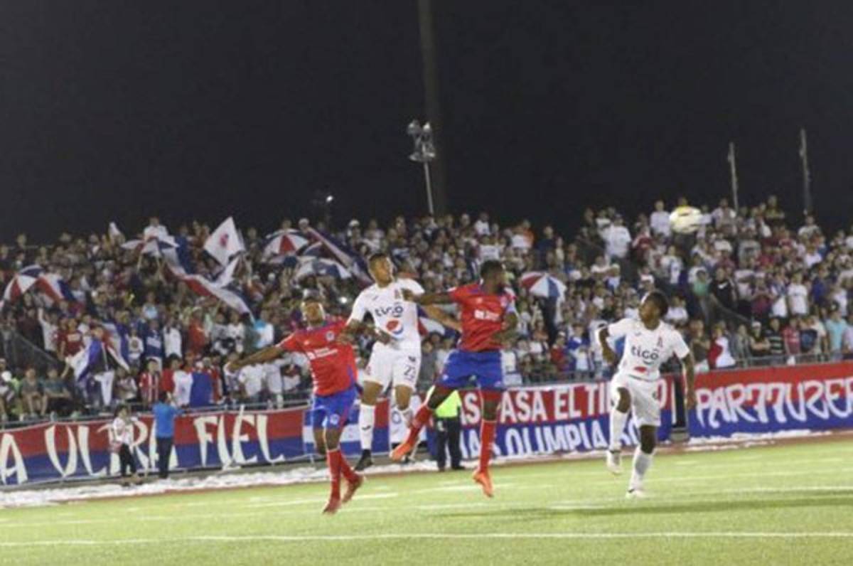 Olimpia agranda su hegemonía sobre el Alianza de El Salvador