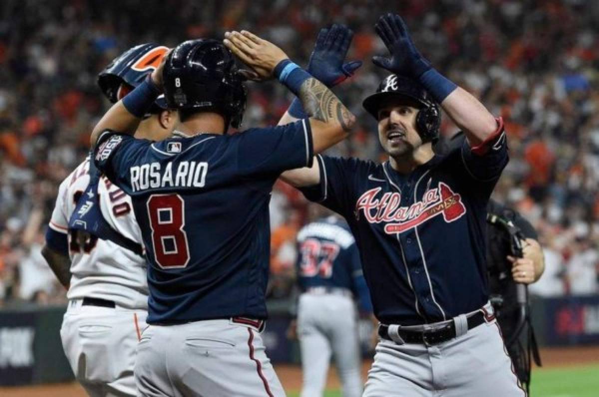 Bravos golpean primero en Serie Mundial al vencer a los Astros 6x2