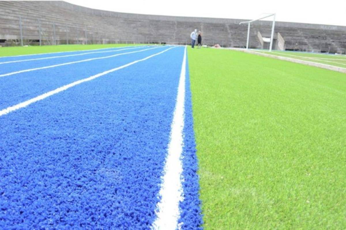 ¡Irreconocible! Con grama sintética y pista olímpica, así marcha la remodelación al estadio Roberto Suazo Córdova de La Paz