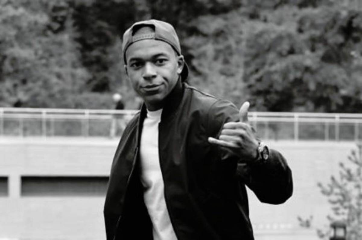 ¡Hundido! La reacción de Mbappé al saber que no fichará por el Real Madrid: 'El Emir sigue sin contestar'