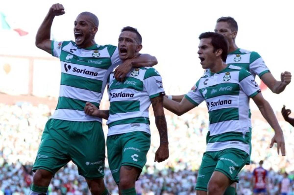 Ocho futbolistas del Santos Laguna de México dan positivo por coronavirus