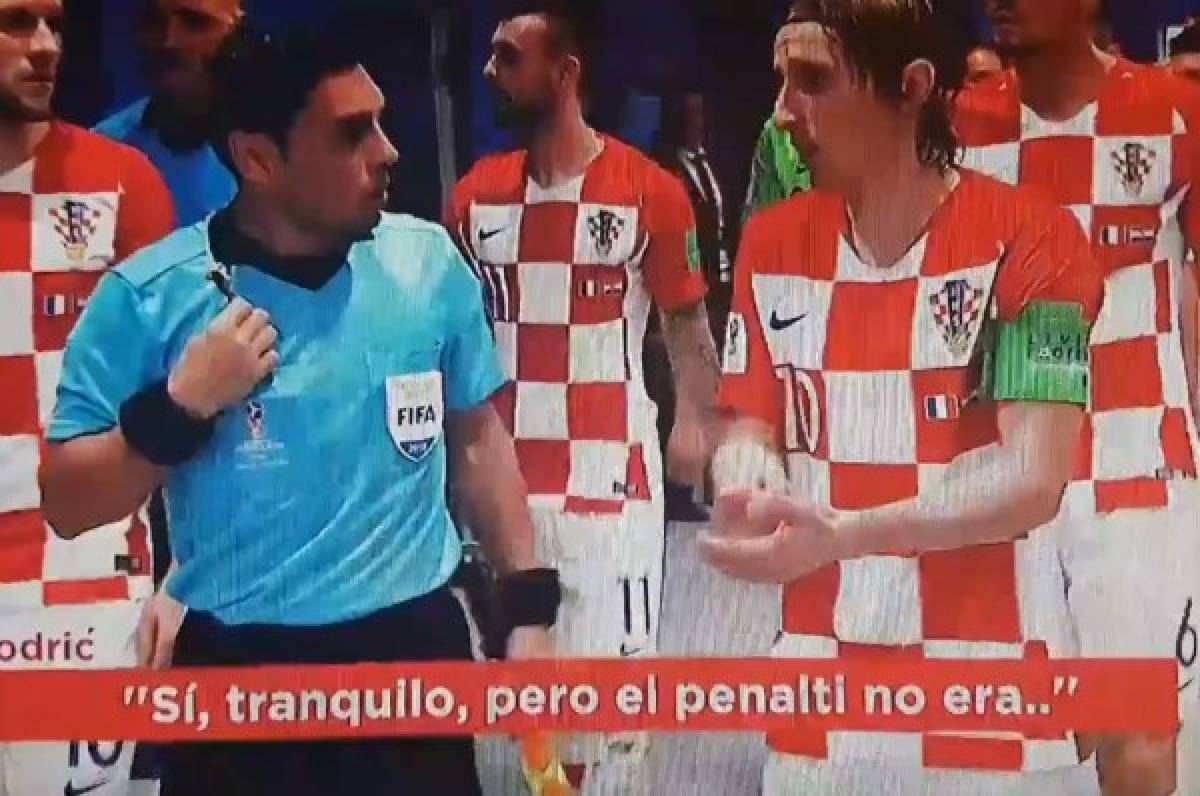 Video: ¡Cruce de palabras entre Modric y el asistente!
