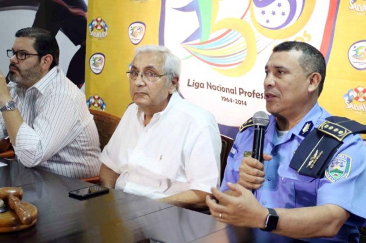 Las fuertes medidas que tomó la Policía para controlar a las barras bravas