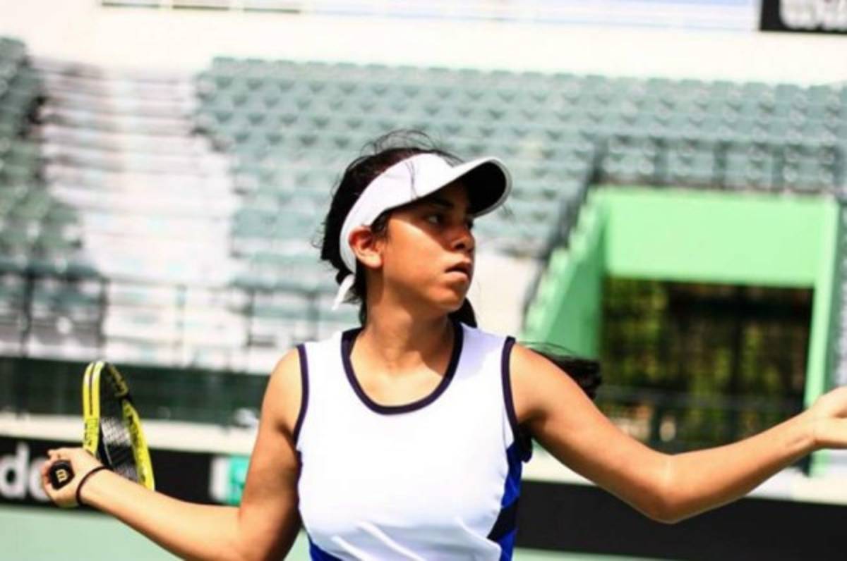 Natalia Espinal, la primera hondureña en ser elegida mejor estudiante-atleta en Estados Unidos  