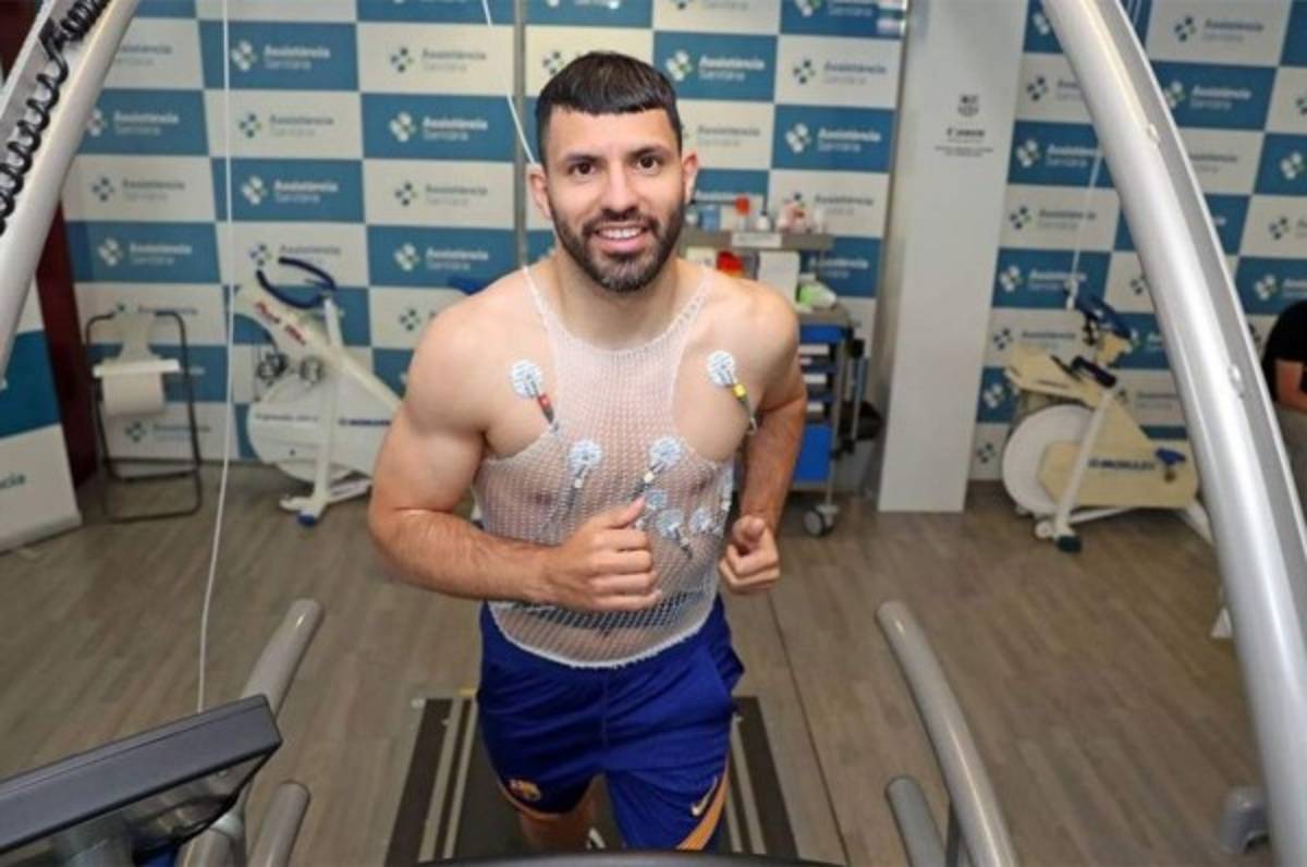 La particular estrategia del 'Kun' Agüero para alargar su carrera y poder brillar con el Barcelona