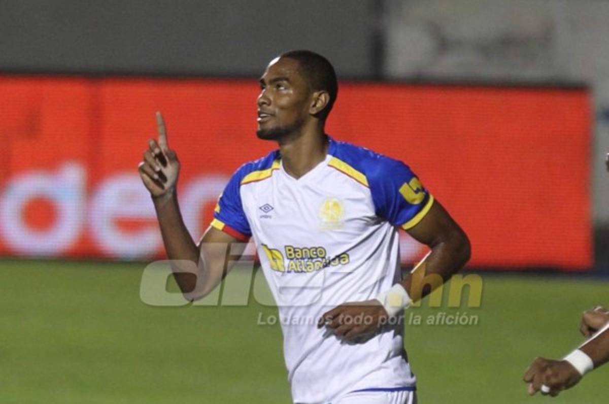 Jerry Bengtson: 'Se viene la selección, vamos a esperar el llamado'