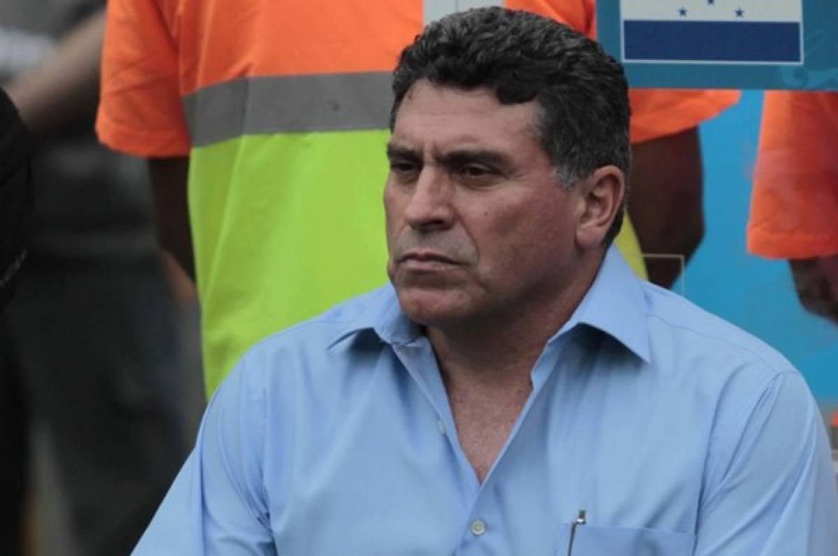 Luis Fernando Suárez es candidato para dirigir la selección de Panamá