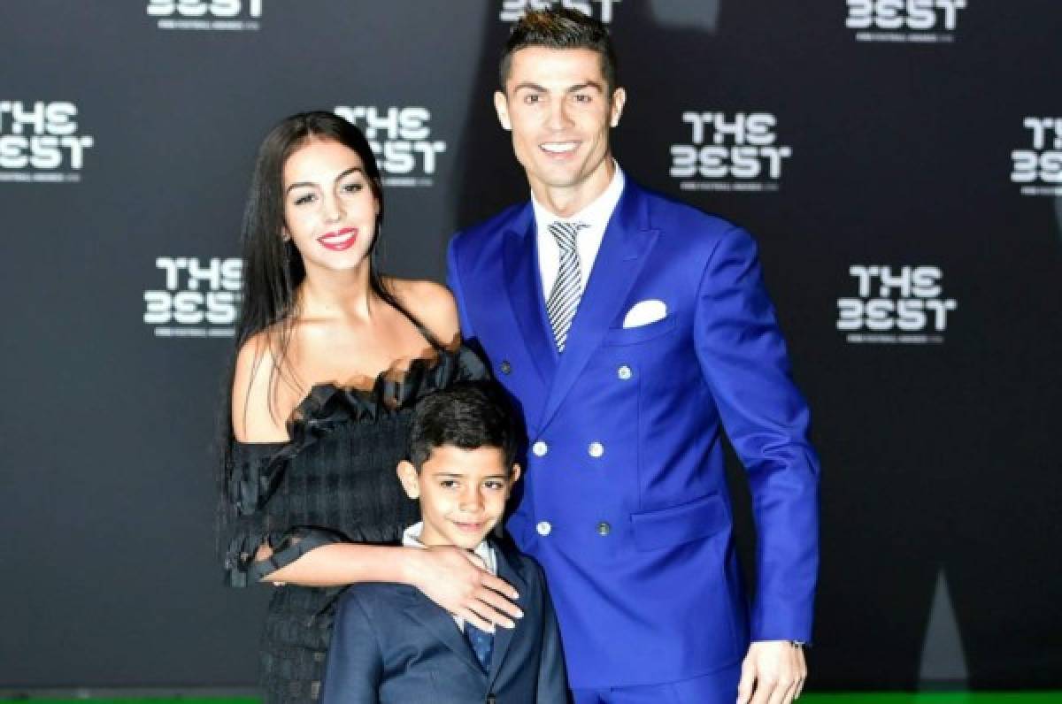 Cristiano Ronaldo y su novia tendrían planes de casarse