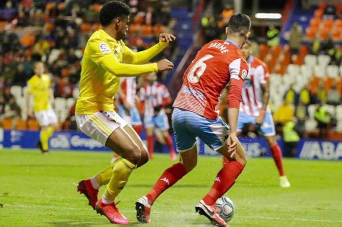 Cádiz consigue un triunfo sobre la hora ante Numancia y vuelve a la cima, Choco entró de cambio