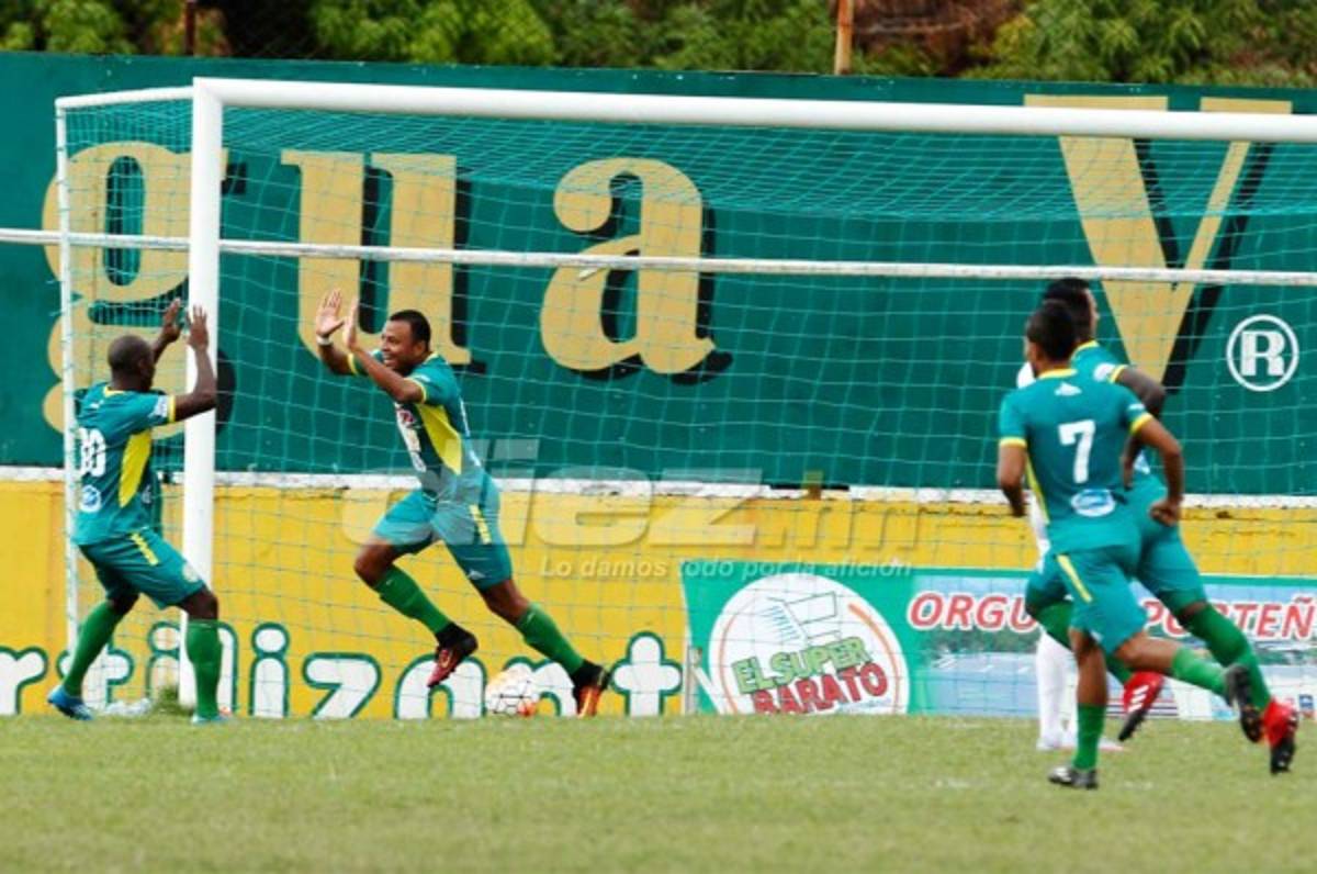 VIDEO: Ovidio Lanza sorprende a Platense con golazo a los 34 segundos