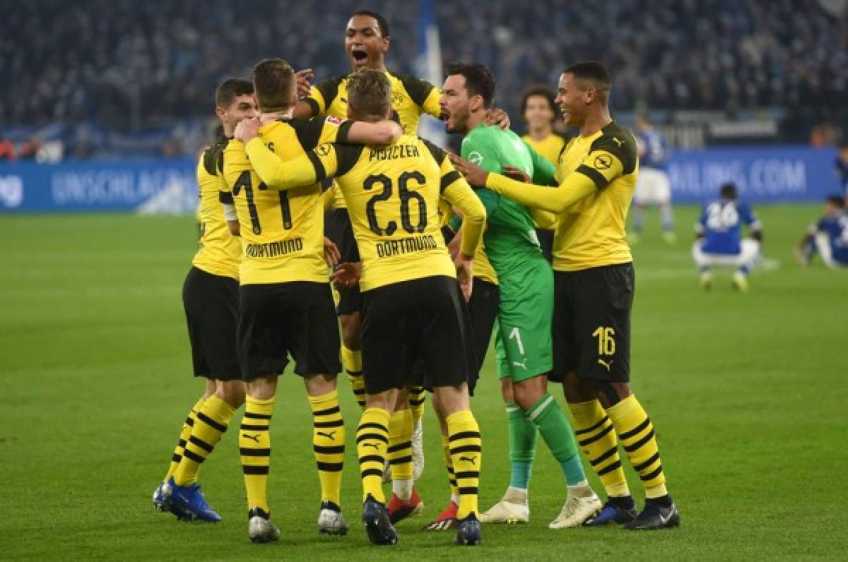 Borussia Dortmund alarga su invicto al derrotar al Schalke 04
