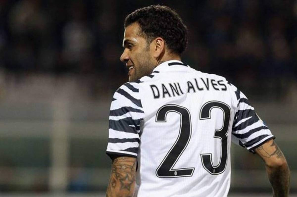 Barcelona, el equipo que quiere evitar Dani Alves en Champions