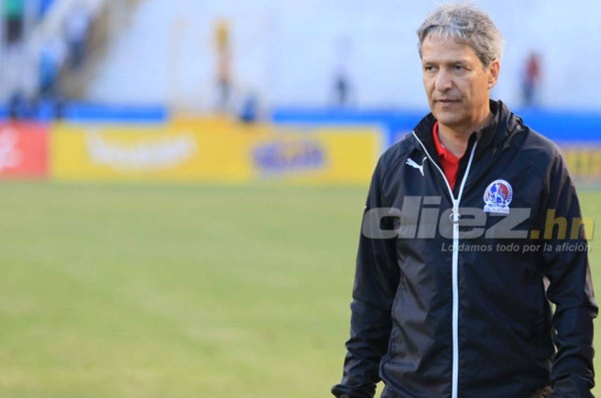 Carlos Restrepo: 'Motagua salió con mucha iniciativa y ganas en el primer tiempo'