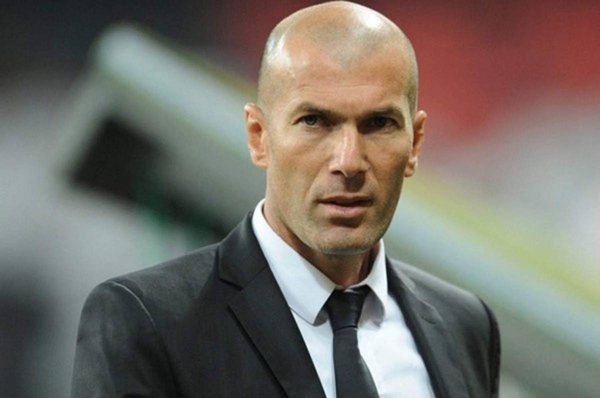 Zinedine Zidane podría firmar la salida de un jugador del Real Madrid