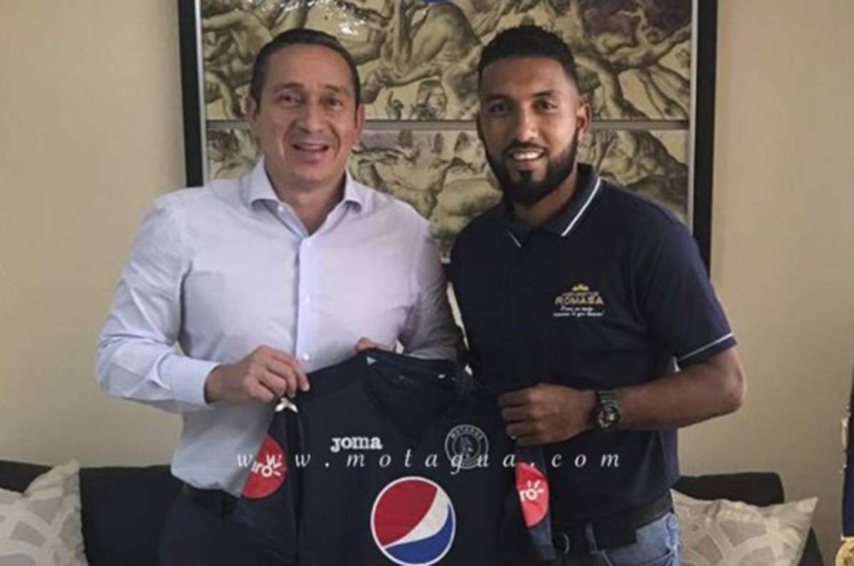 Reinieri Mayorquín renovó su contrato por dos años con el Motagua