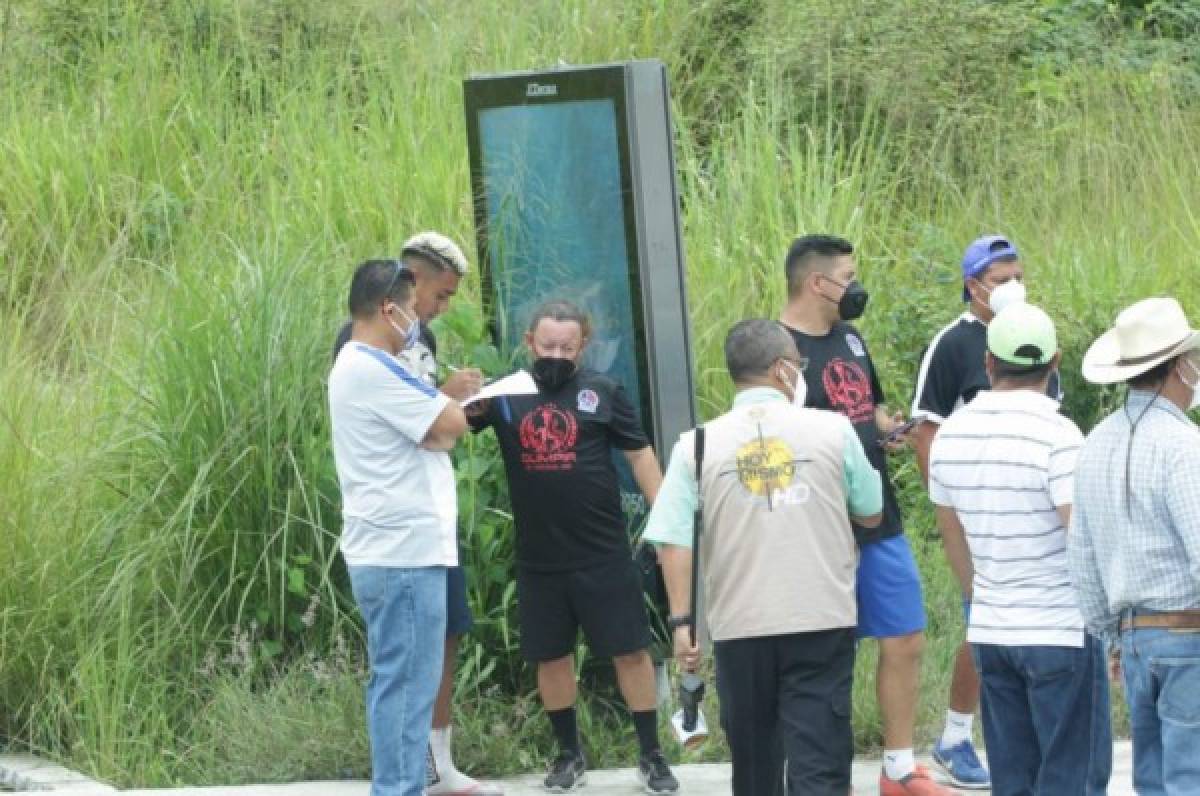 Así quedó el automóvil de Mayron Flores, jugador del Olimpia, tras sufrir accidente de tránsito