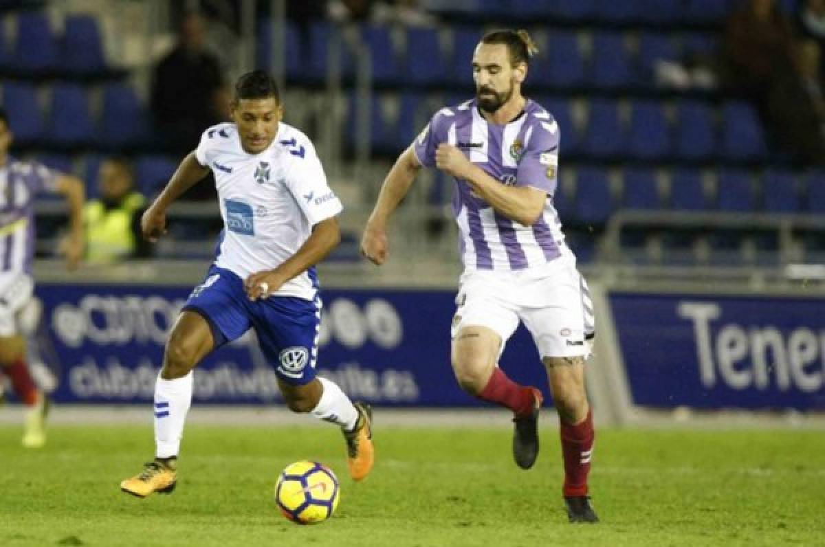 Bryan Acosta y el Tenerife se meten a la pelea por los playoff de la Liga 123