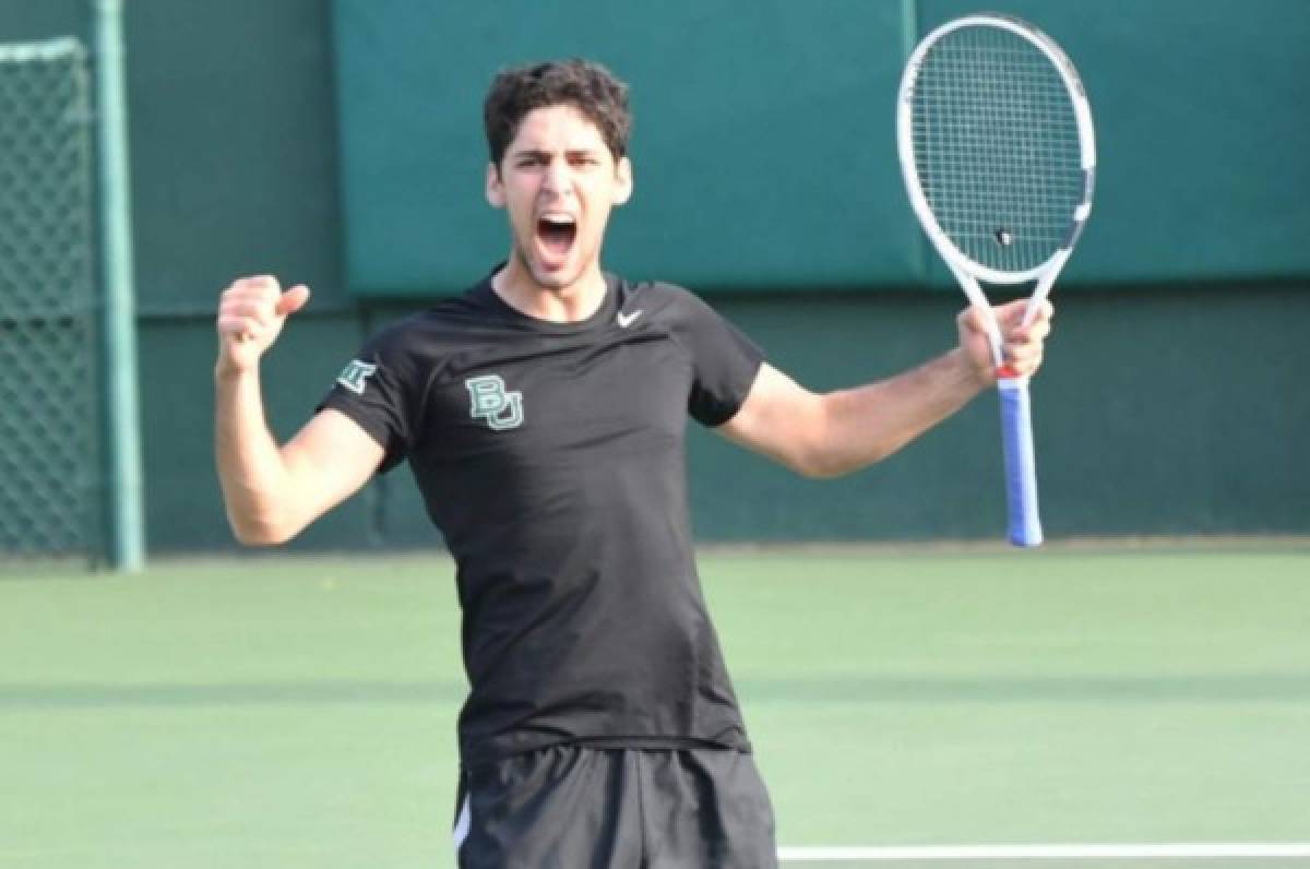 El tenista hondureño Jimmy Bendeck jugará las finales de dobles del torneo NCAA