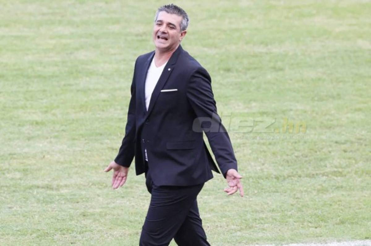 Diego Vázquez: ''Nos medimos a un equipo que dio un golpe de billetera''