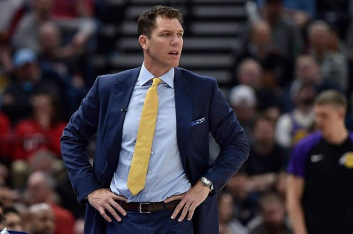 Los Ángeles Lakers de la NBA prescinden de Luke Walton