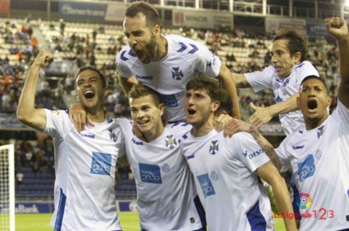 Bryan Acosta titular en enorme remontada del Tenerife sobre el Lugo