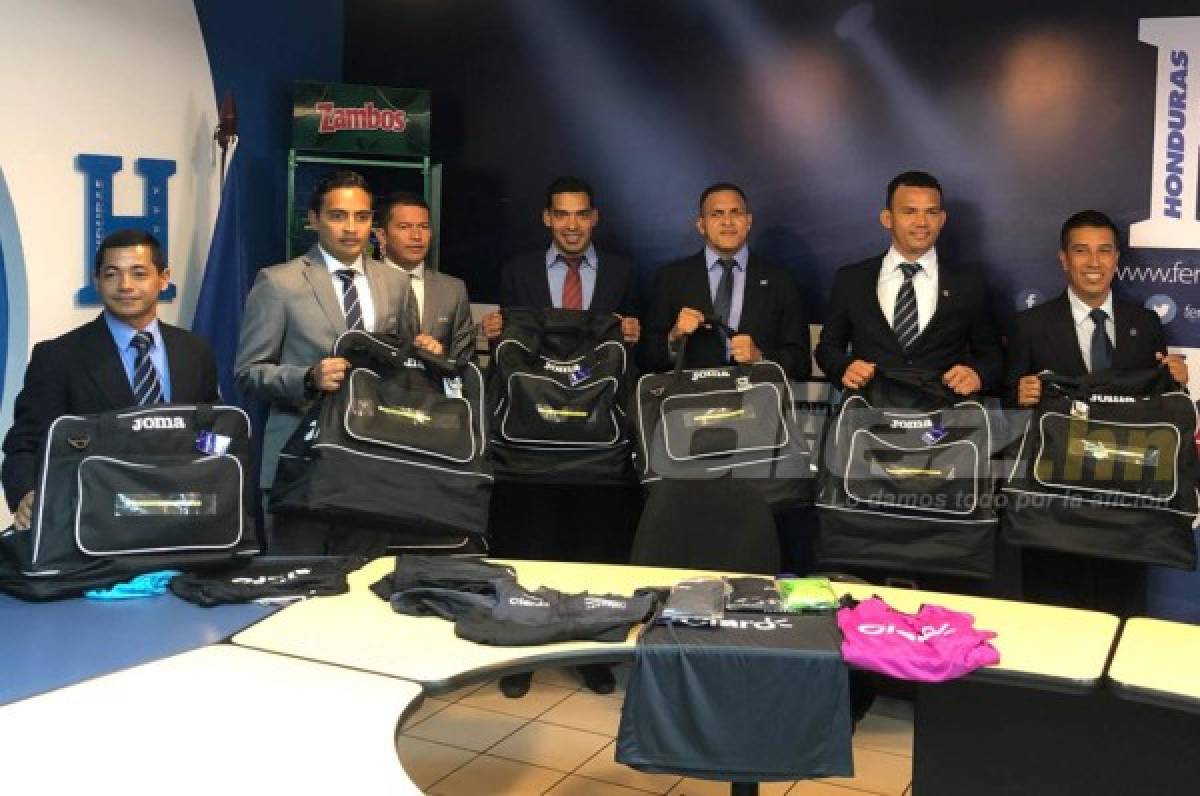Fenafuth dona uniformes a los árbitros de la Liga Nacional de Honduras