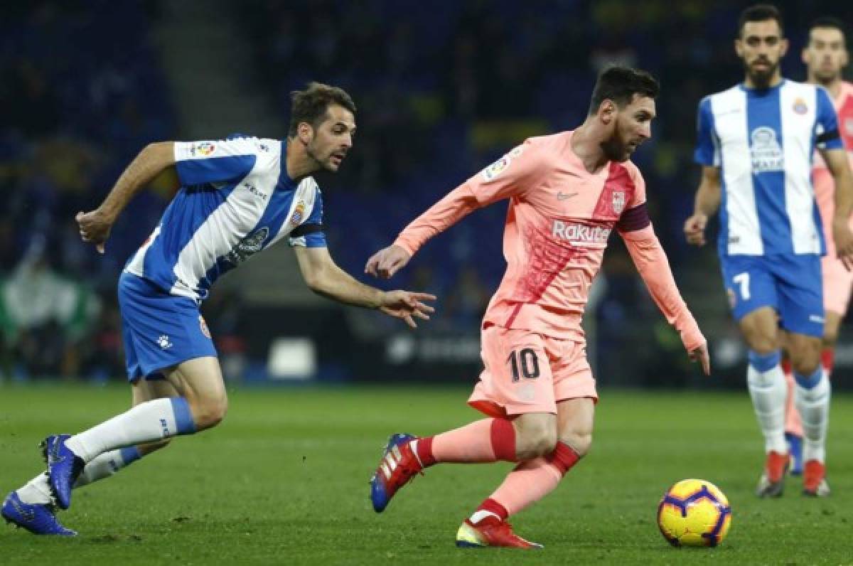 El argentino Lionel Messi puso a ganar a su equipo en el derbi catalán.