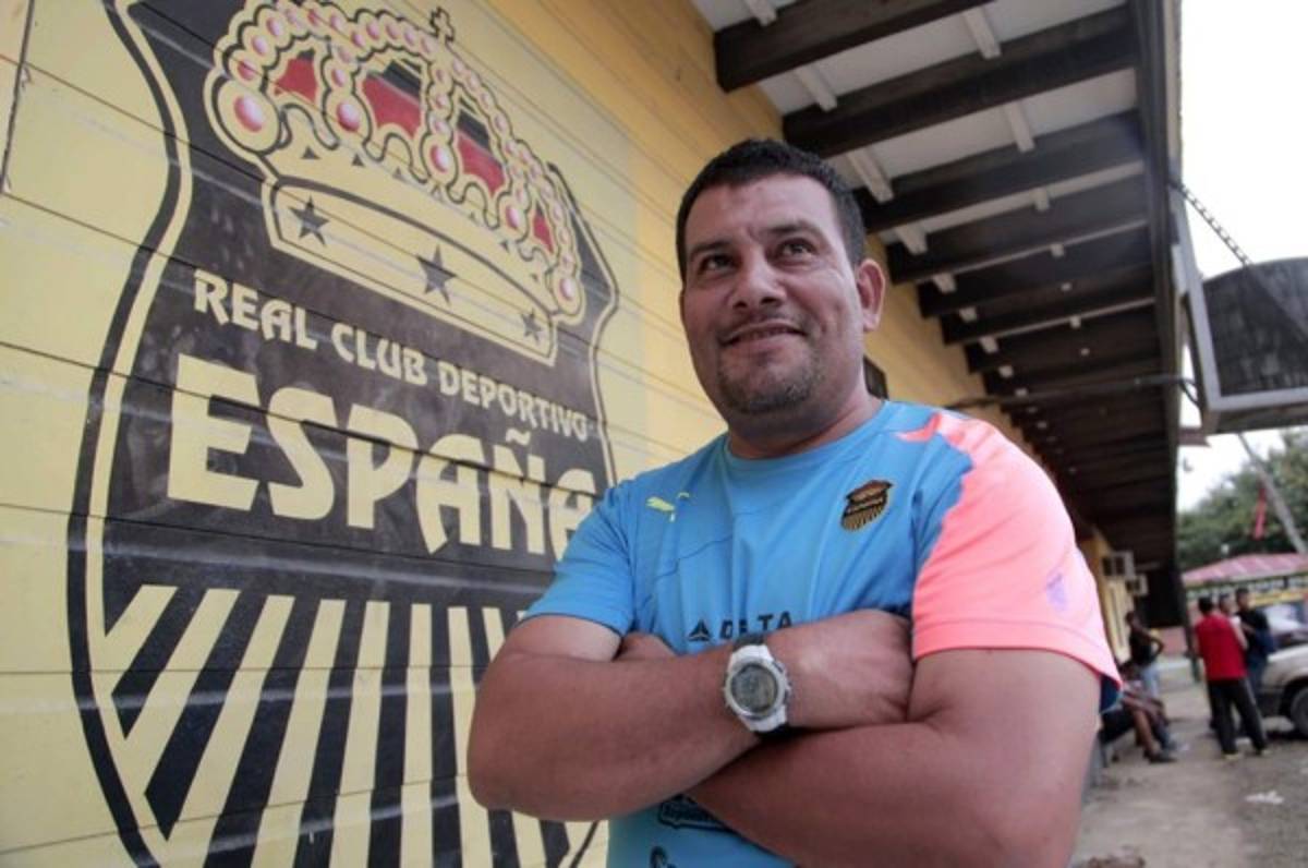 Erick Gallegos asume el mando del Real España en sustitución de Maradiaga