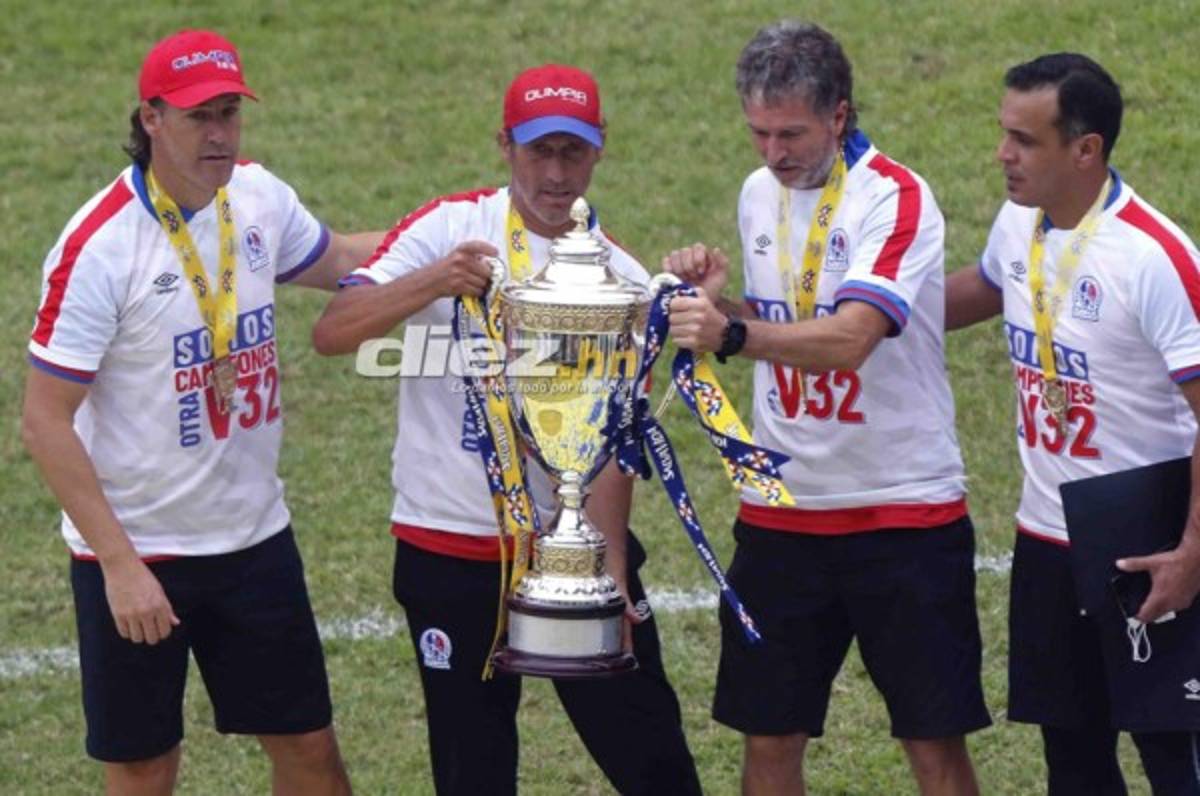 Pedro Troglio tras conquistar la 32 del Olimpia: 'La verdad es que no me equivoqué en aceptar venir'