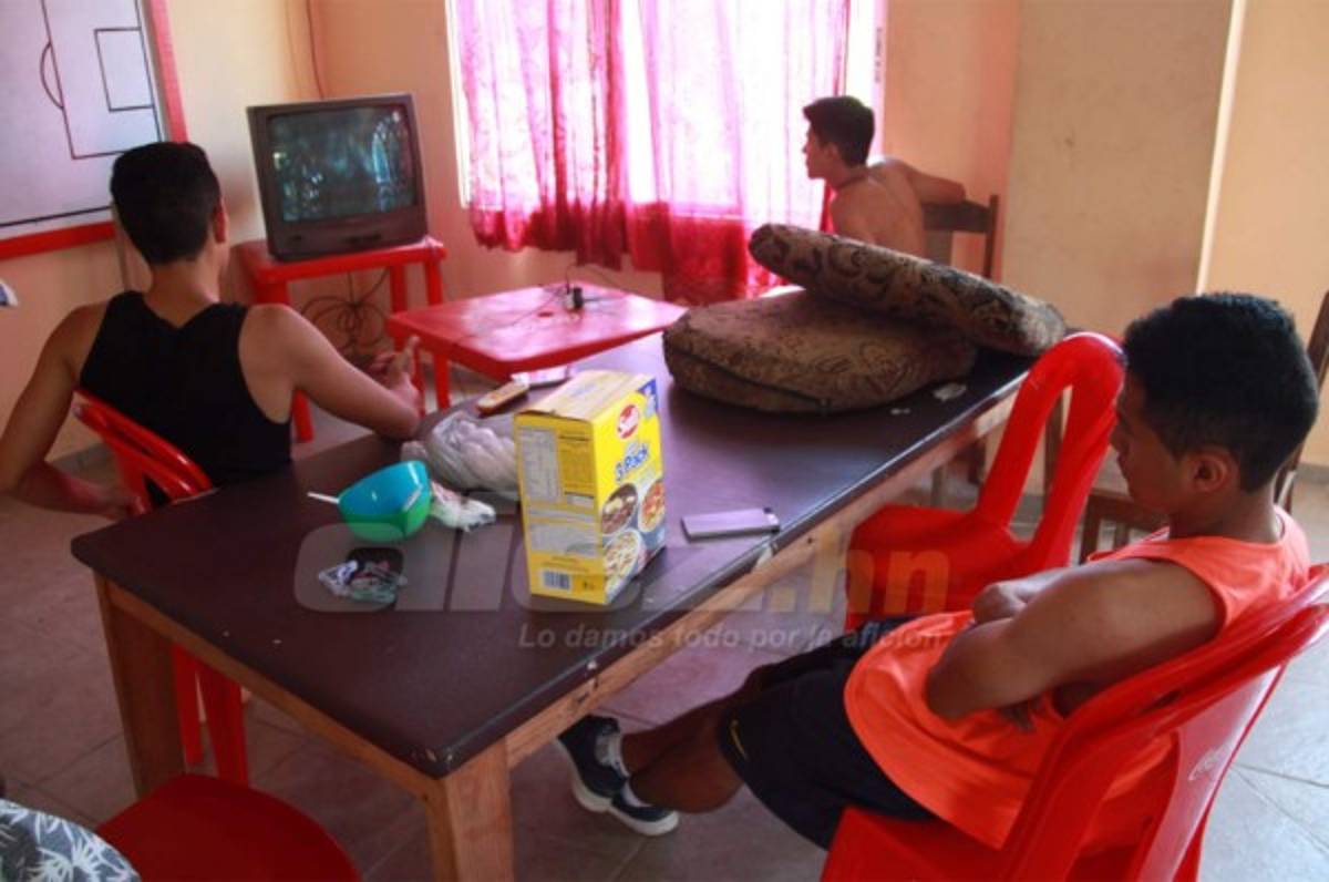 El drama que viven los tres futbolistas mexicanos 'varados' en La Ceiba