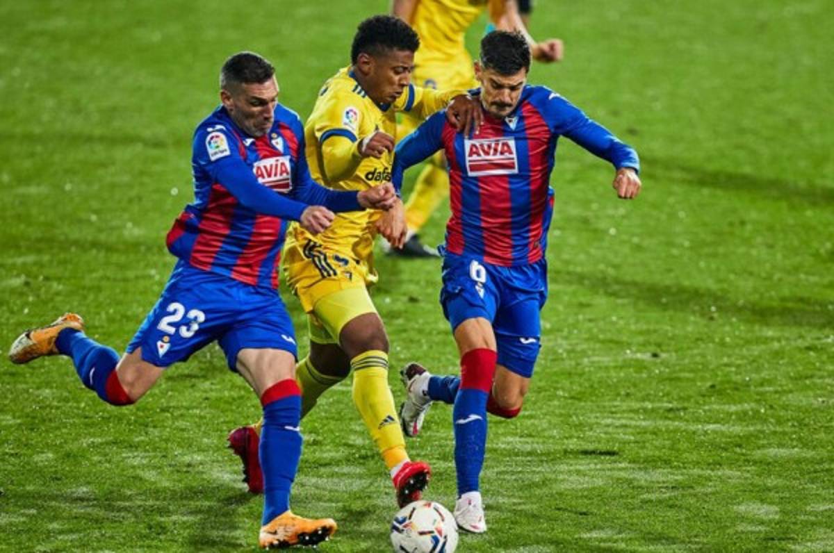 Choco Lozano tras el repunte del Cádiz en la Liga: 'Toca disfrutar este momento; seguimos soñando'