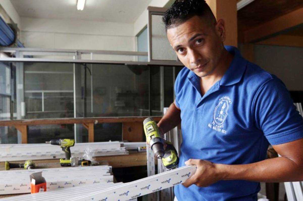 Walter Rice dejó las canchas de Liga Nacional para ser ser el 'hombre de vidrio”