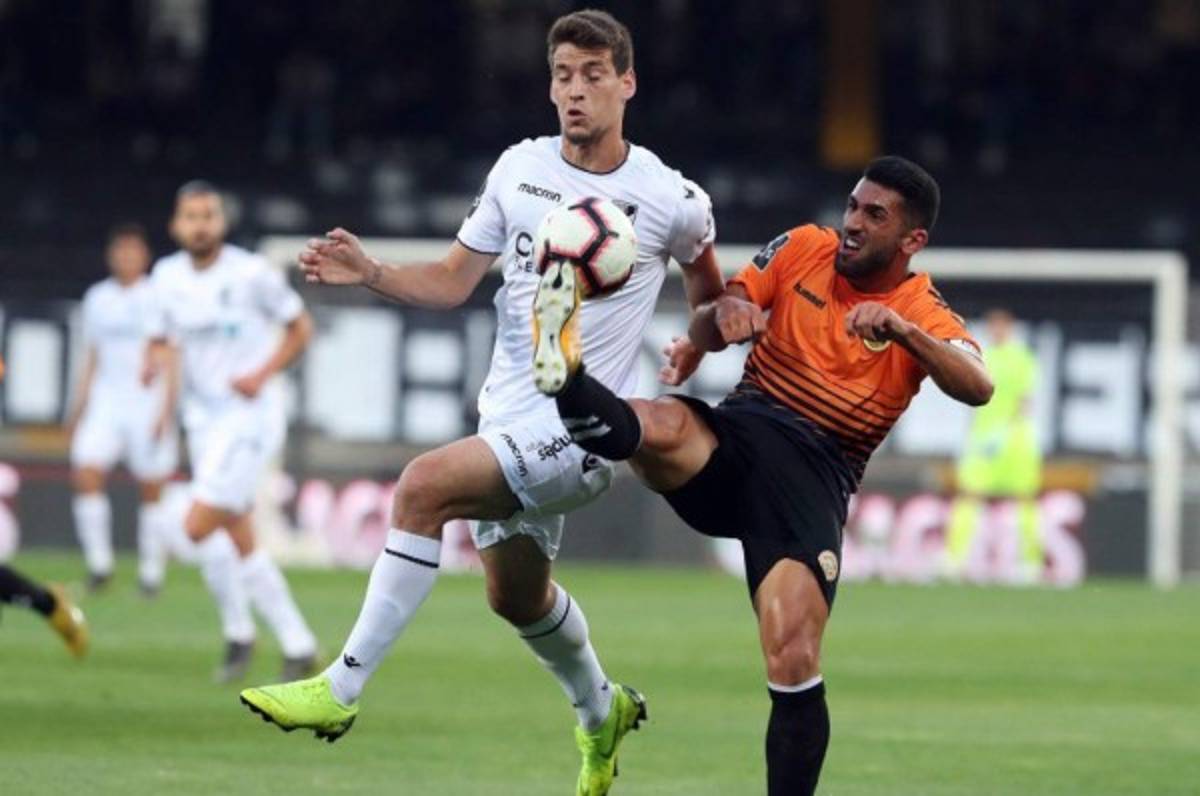 Nacional rescata el empate con Vitória Guimaraes y sueña con la salvación