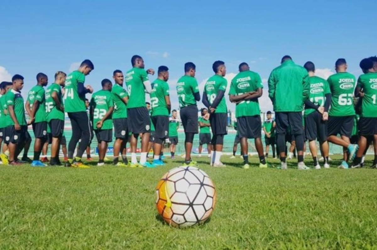 El campeón Marathón inicia pretemporada con nuevas caras