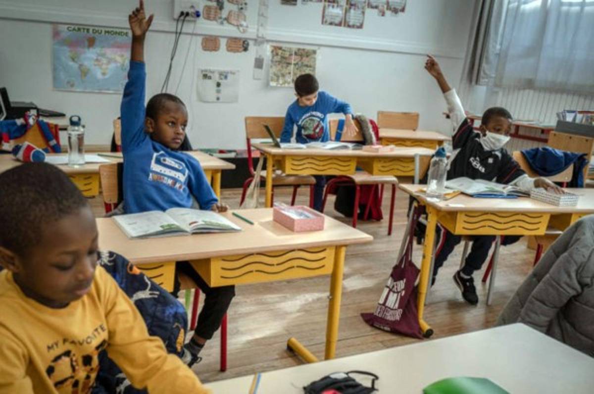 Los niños transmiten poco el coronavirus en la escuela, según un estudio francés