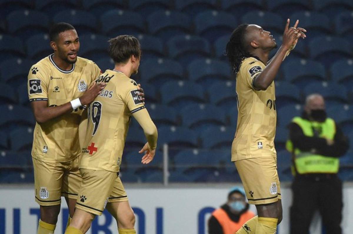 ¡Grítalo Panterita! El festejo de Albert Elis al marcar ante Porto su cuarta gol en Portugal y su duelo ante Pepe