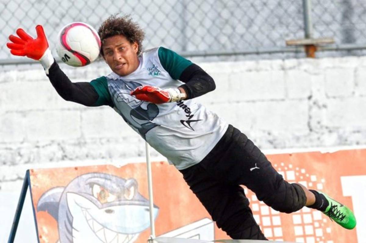 Platense separa al portero Kevin Hernández por indisciplina