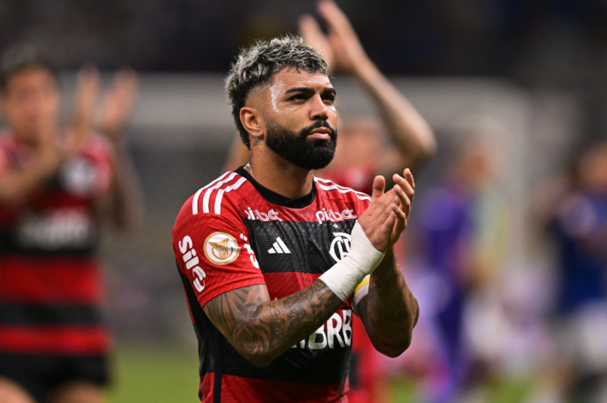 Barcelona anuncia salida y lanza su primera oferta oficial por este fichaje; limpieza en el Atlético y refuerzo en el Chelsea