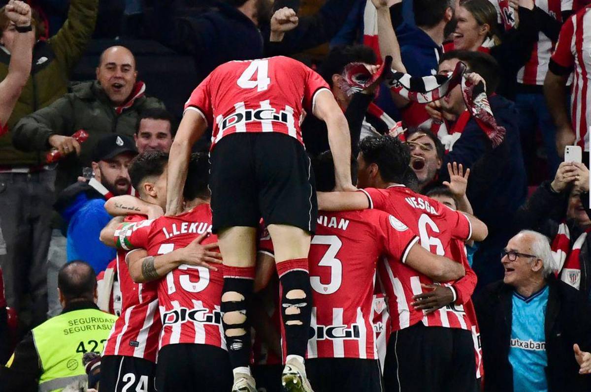 La venenosa mirada de Xavi a Yamal por sus fallos, enojo del Barcelona y el jugador que viajó desde África para clasificar al Athletic