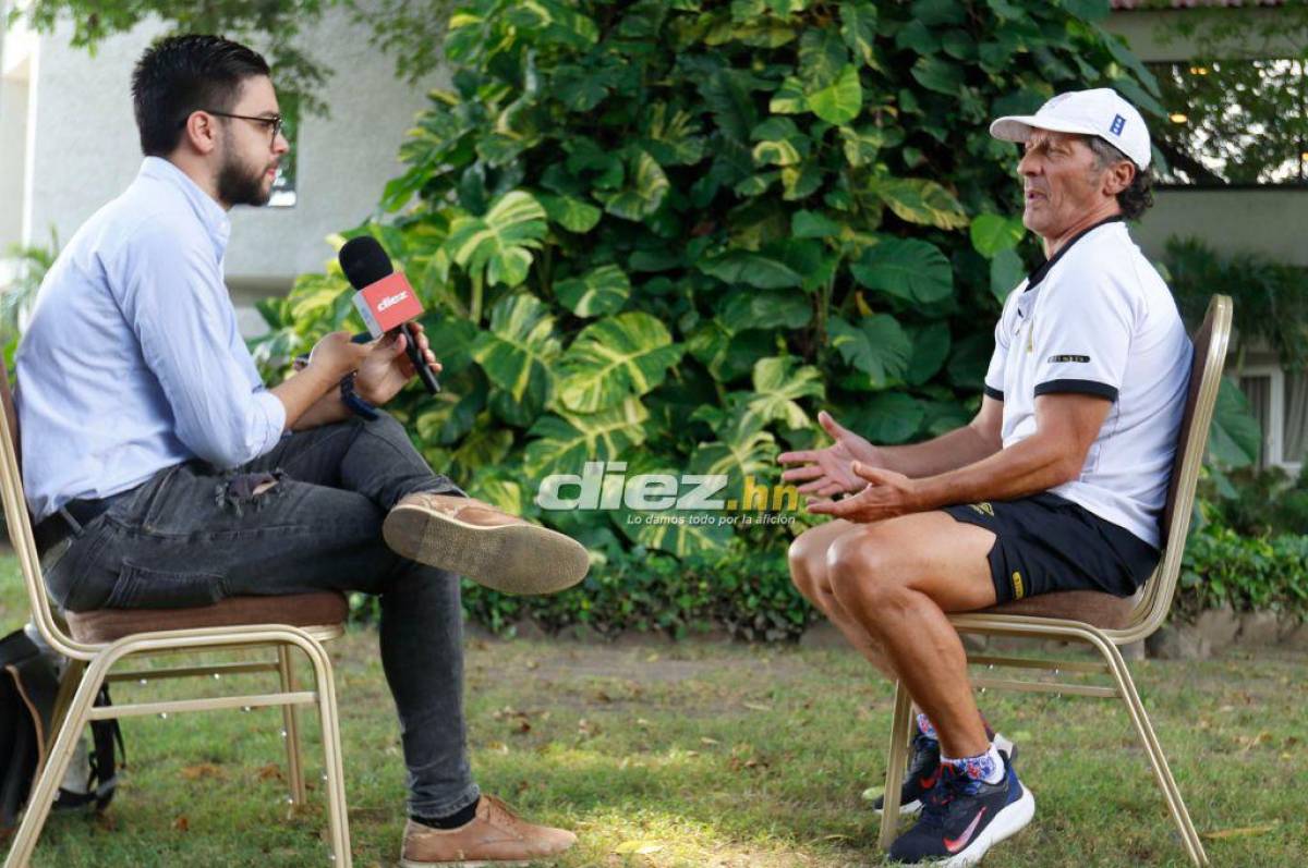 Pedro Troglio, DT del Olimpia, habló en exclusiva con el periodista de DIEZ, Mario Jafeth Moreno. FOTOS: Neptalí Romero