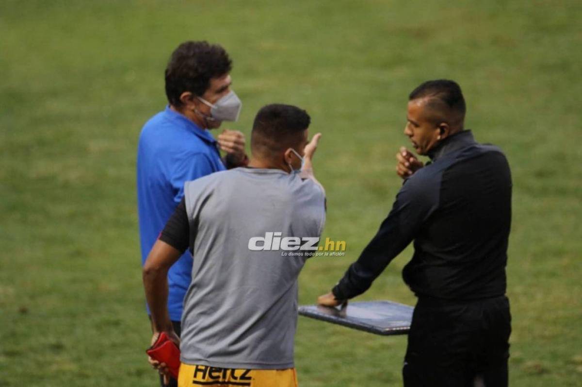 NO SE VIO EN TV: Los enfados de Héctor Vargas, dedicatoria de Moreira y el aficionado de la caguama en la fiesta de Motagua en la final