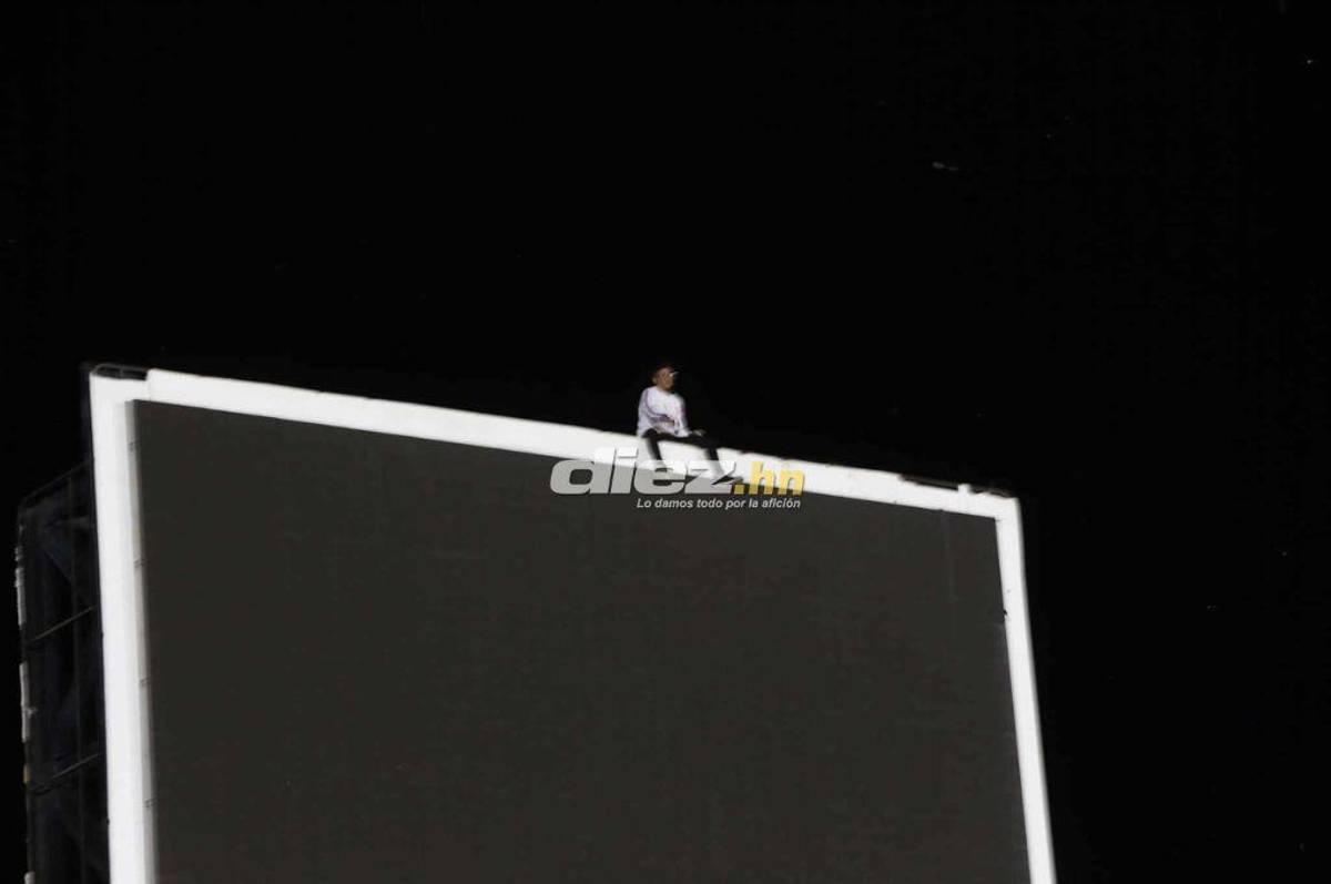 No se vio en TV: El hincha de Olimpia que arriesgó su vida en el Nacional y el curioso cambio con el banquillo de suplentes