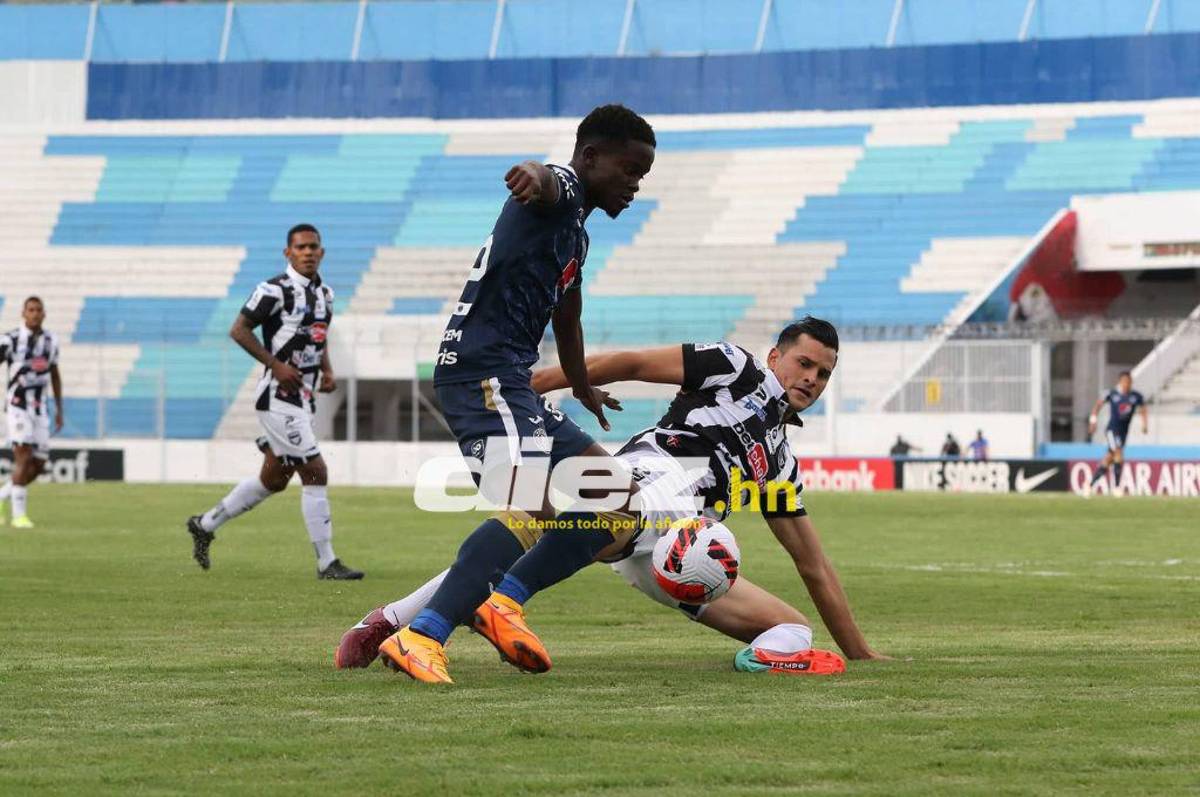 Lo que nos dejó Motagua vs Tauro en el Nacional, Diego Vázquez y su inseparable compañía, Tejeda y su sufrimiento