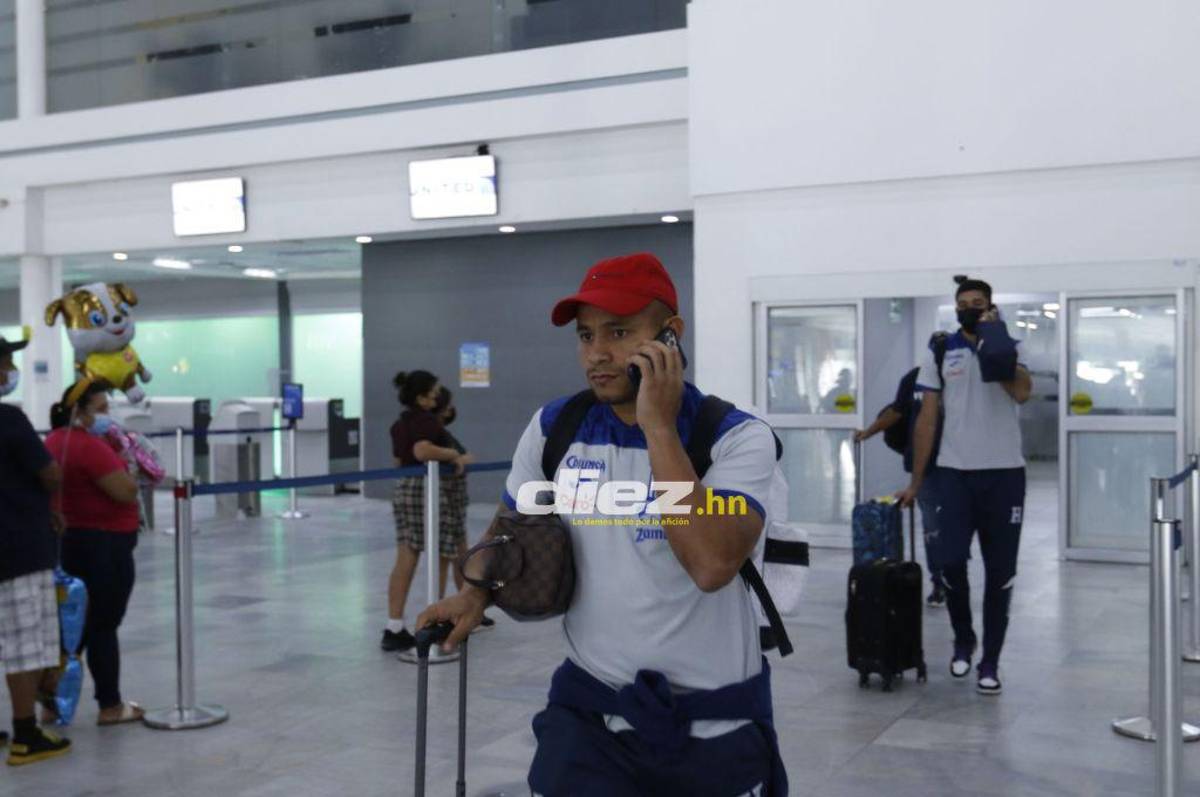 Solani Solano, el “nuevo fotógrafo” de la Selección: Así fue la llegada de Honduras al Ramón Villeda Morales