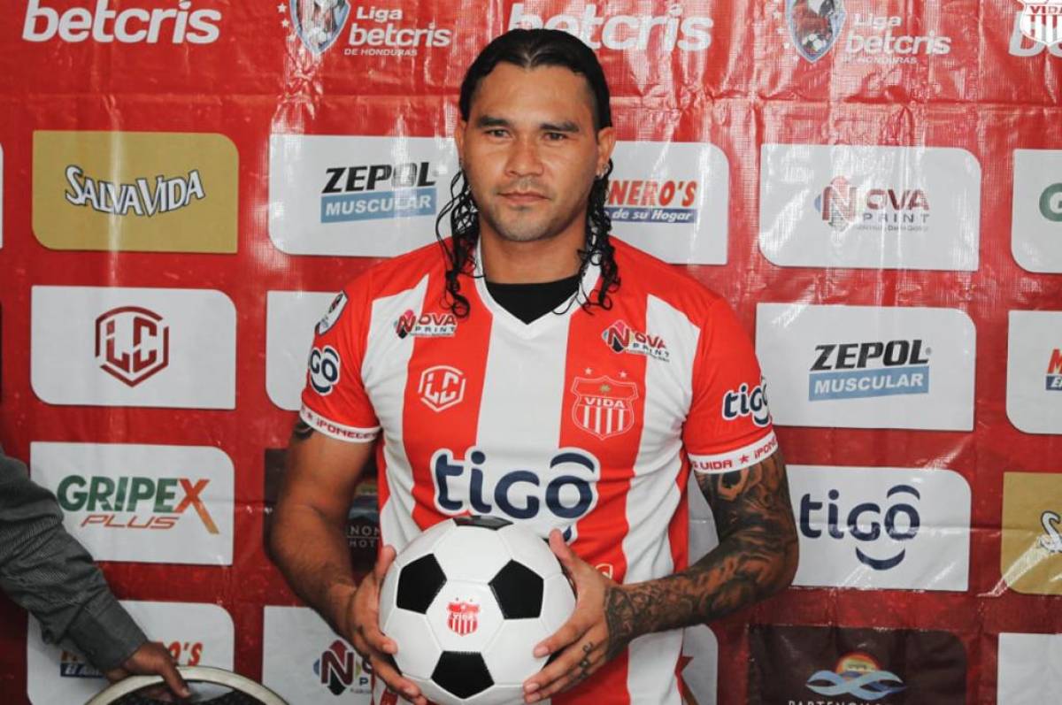 ‘Gullit’ Peña en su presentación: qué lo motivó para fichar por el Vida y su reacción cuando le dicen que el fútbol hondureño es fuerte