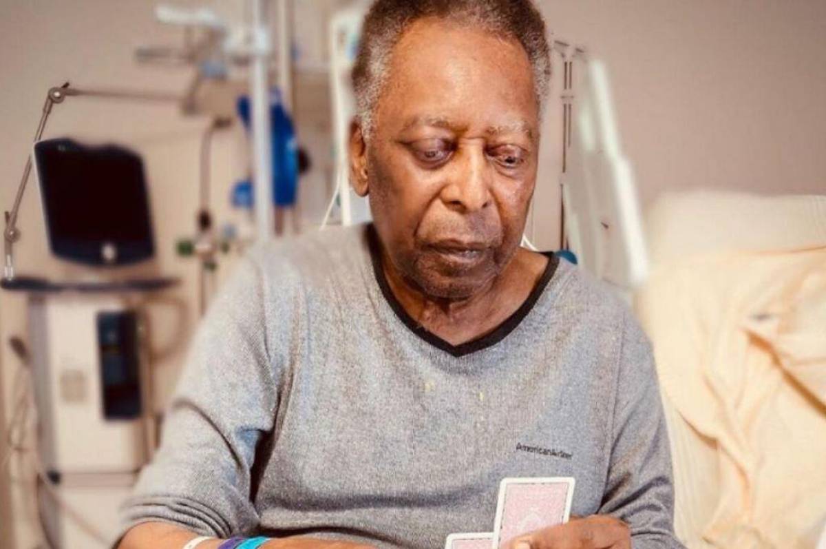 Pelé es internado de nuevo en Sao Paulo para seguir tratamiento contra un tumor